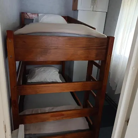mobilhome avec terrasse fermée dans camping familial *